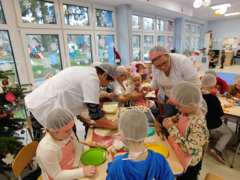 Warsztaty-kulinarne-w-grupie-Jagodek-31