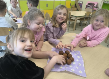 tlusty-czwartek-w-grupie-jabluszka-25