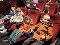 JABLUSZKA-I-JAGODKI-W-TEATRZE-1