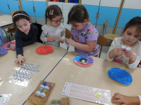 PRZYGOTOWANIA-DO-SWIAT-W-GRUPIE-JAGODEK-5