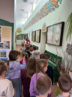 12-marca-grupa-Jabuszek-wybraa-si-na-wycieczk-do-Zalipia--synnej-malowanej-wsi-10