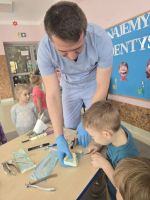 wizyta-dentysty-w-grupie-Malinki-i-Cytrynki-10