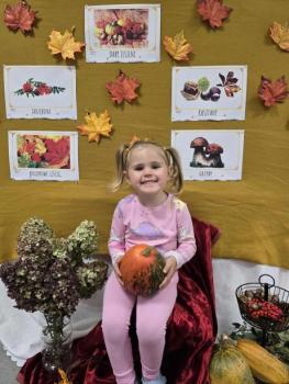 Malinki odkrywają uroki jesieni Malinki odkrywają uroki jesieni