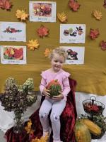 Malinki odkrywają uroki jesieni Malinki odkrywają uroki jesieni