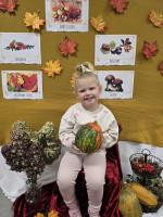 Malinki odkrywają uroki jesieni Malinki odkrywają uroki jesieni