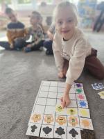 Zabawy z kodowaniem- gr. Malinki
