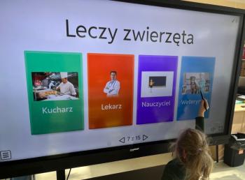 Popołudniowe zajęcia w grupie „ Cytrynek”.