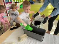 Wiosenne sadzenie roślin w przedszkolu i zajęcia edukacyjne: „W wiosennym ogrodzie”