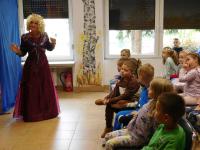 Teatralna podróż Jagódek – biblioteka pełna czarów