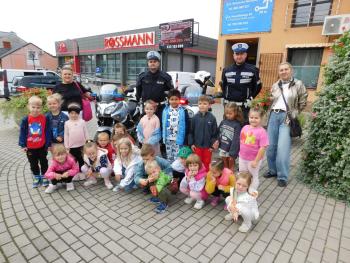 Spotkanie z Policjantami na skrzyżowaniu- gr. Jagódki