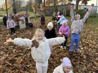 ZABAWY-NA-PLACU-PRZEDSZKOLNYM-10