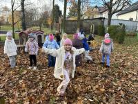 ZABAWY-NA-PLACU-PRZEDSZKOLNYM-9