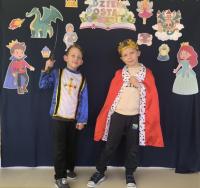 dzie-postaci-jabuszka-5